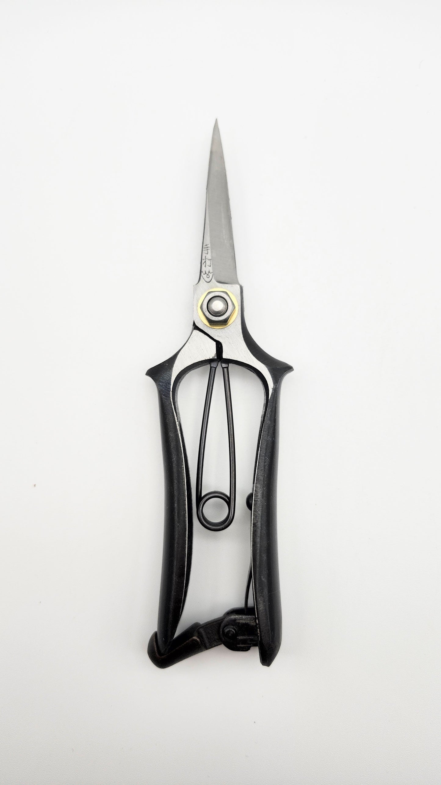 Masamune Japanese hand crafted Double Edged Bud Cutting Scissors 170mm. Secateur / Pruner.
