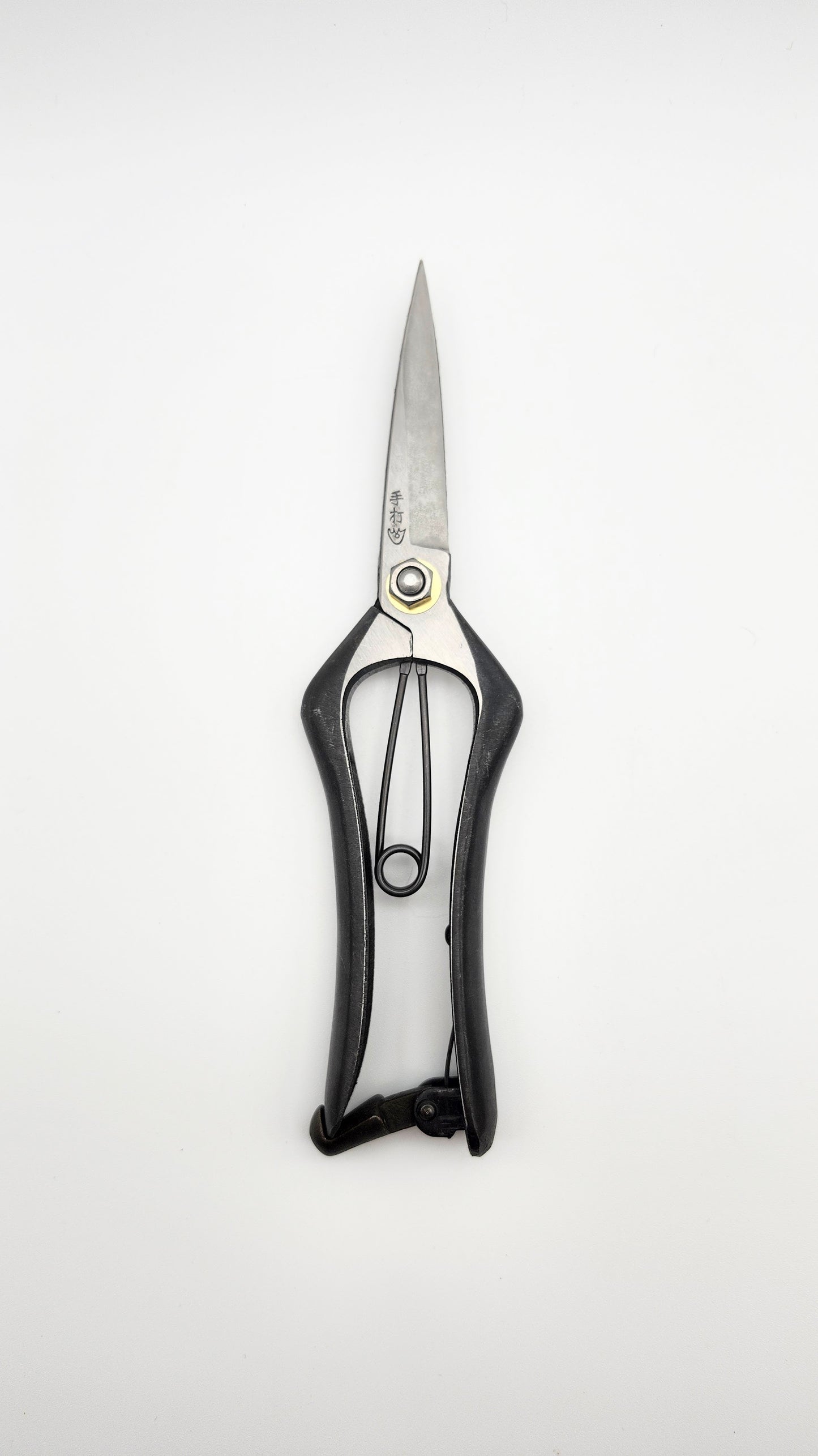 Masamune Japanese hand crafted Double Edged Bud Cutting Scissors 200mm. Secateur / Pruner.