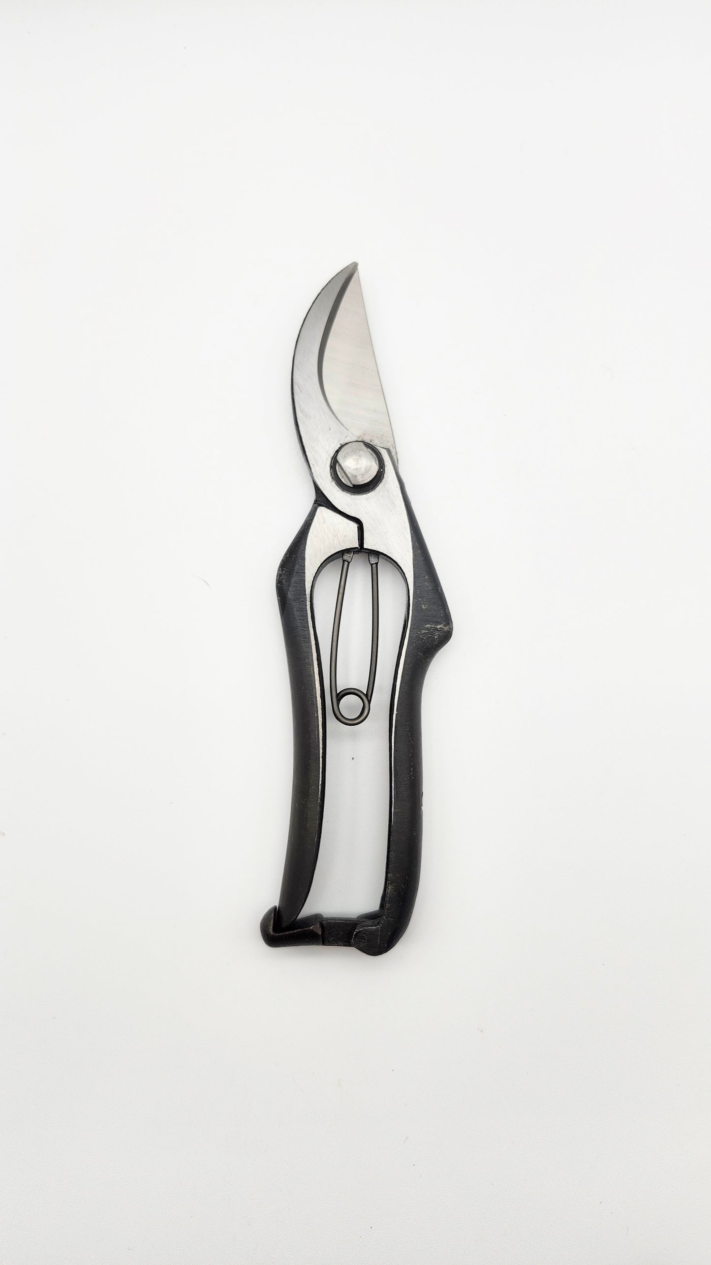 Tobisho Japanese hand crafted Secateur / Pruner.  Forged Steel Black Finish Type-SR1 200mm