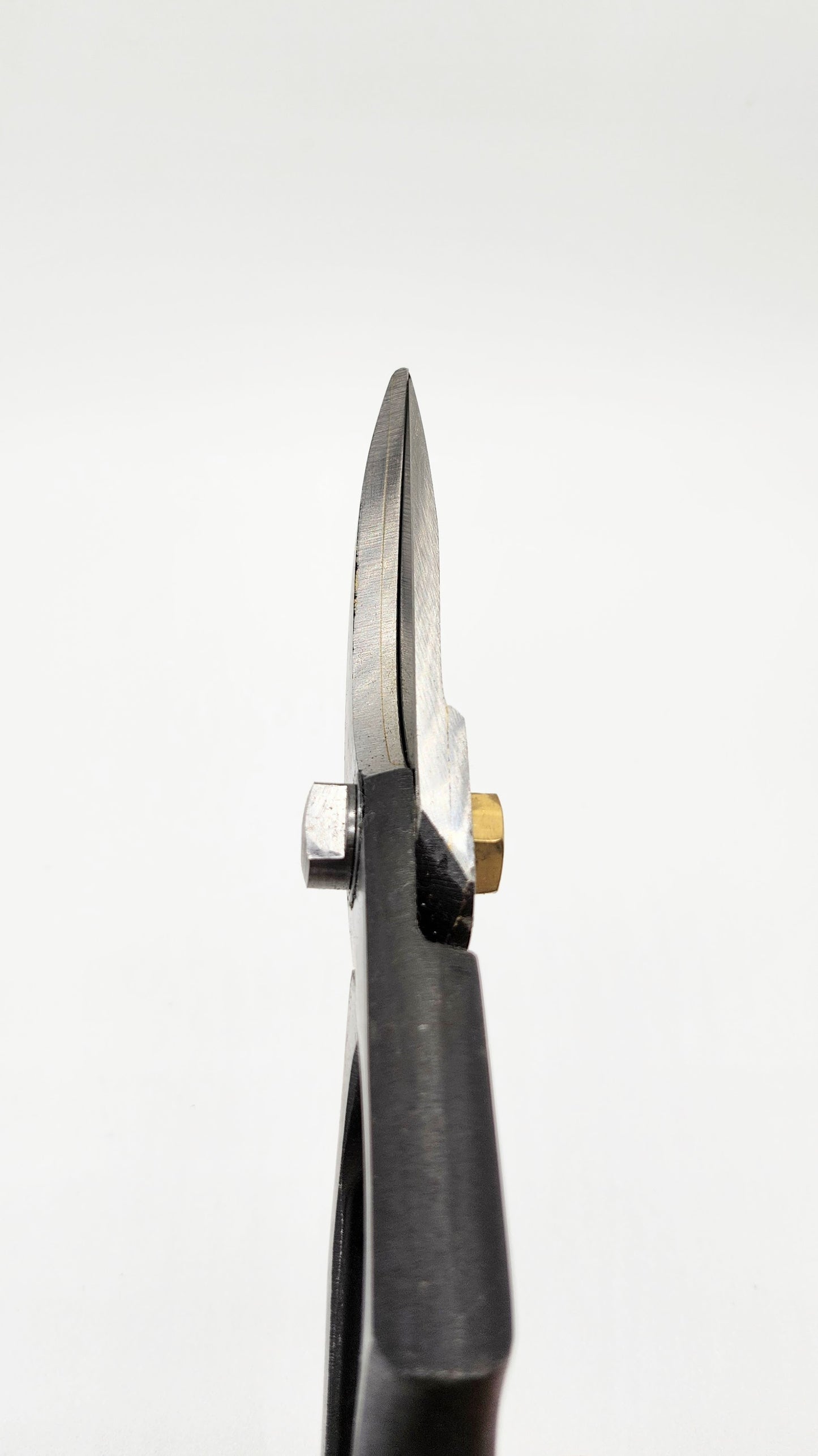 Tobisho Japanese hand crafted Secateur / Pruner.  Blue Paper Steel Type-A 200mm