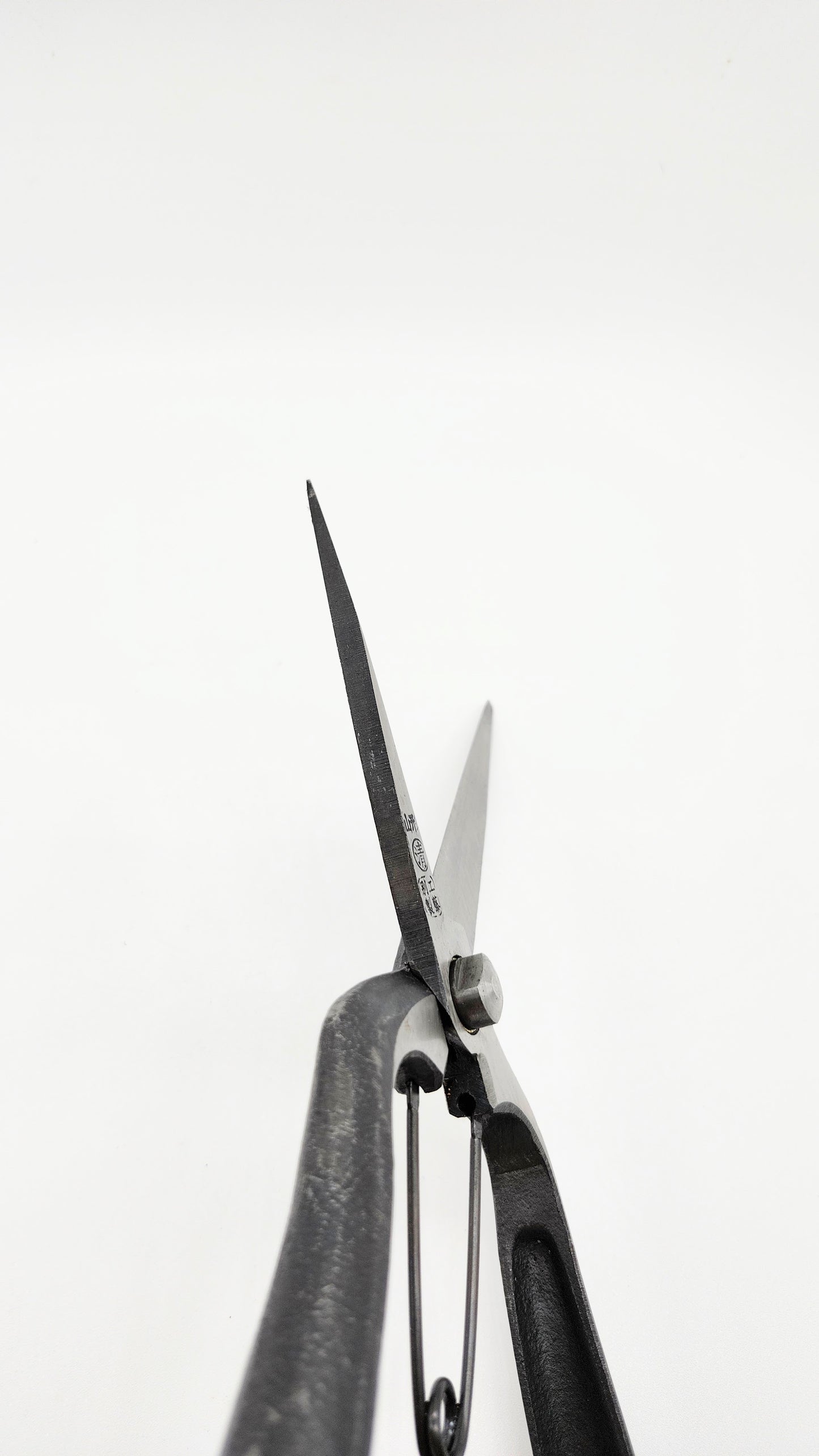 Kudouseikyo Secateurs. Pine Tree / Needle pruner 230mm