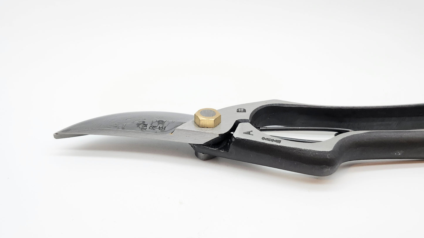 Tobisho Pruning Shears. Damascus steel construction with 16 layers of Yasuki Aogami Steel / blue paper steel.